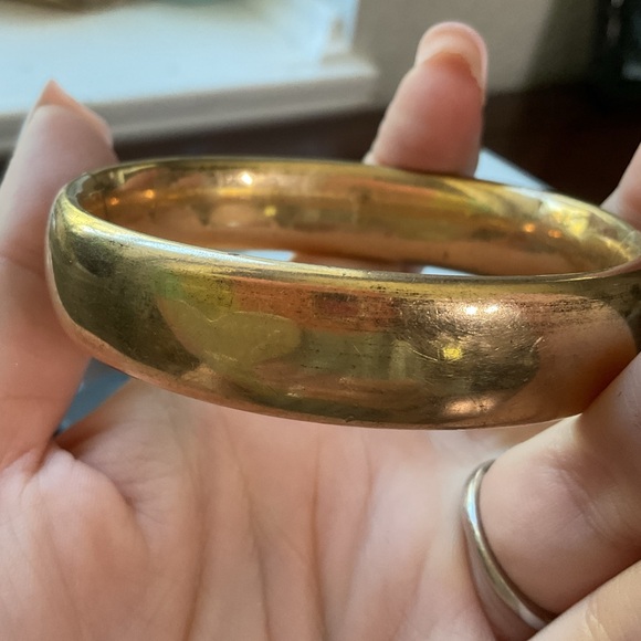 Antique Carved Gold Tone Engraved Bangle Bracelet - Picture 9 of 11